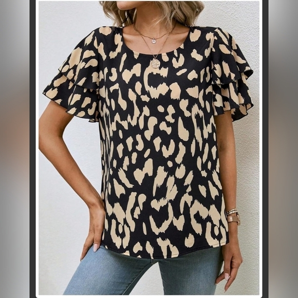 MakeMeChic Tops - Womens Black & Beige Leopard Print Ruffle Sleeve Top Size Medium